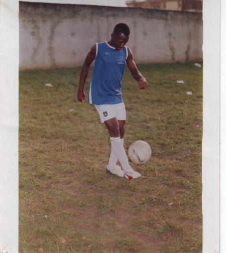 LE LATTERAL GAUCHE